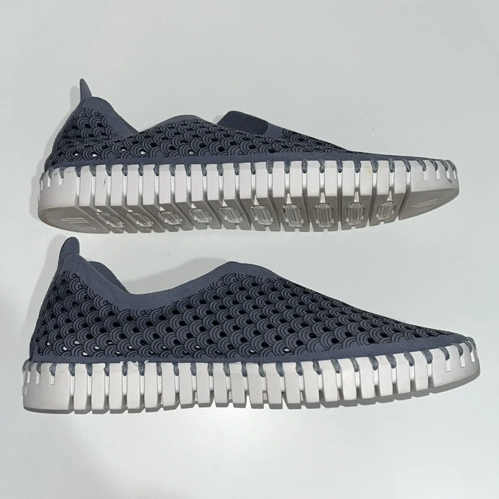 Ilse Jacobsen Tulip Slip On Flats Womens 37 Navy Blue Laser Cut Scallop Comfort